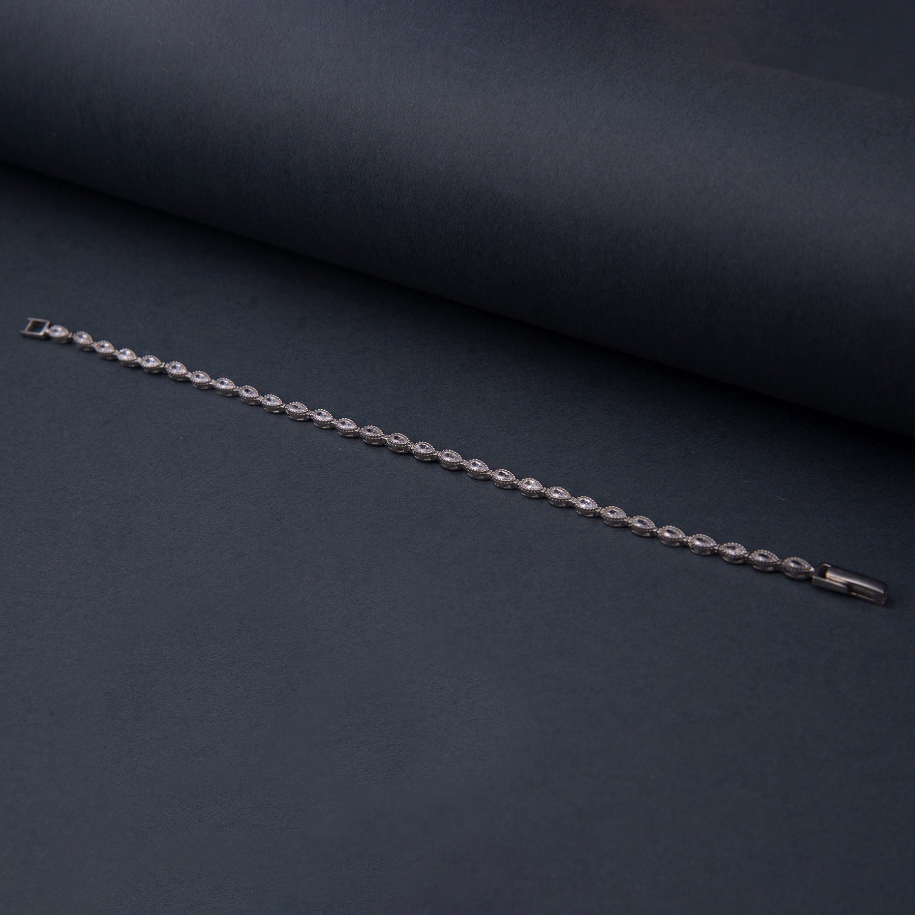 925 Sterling Silver Bracelet - EFENDINA PAZAR - Ve Tesbih - vealisveris - Z1603