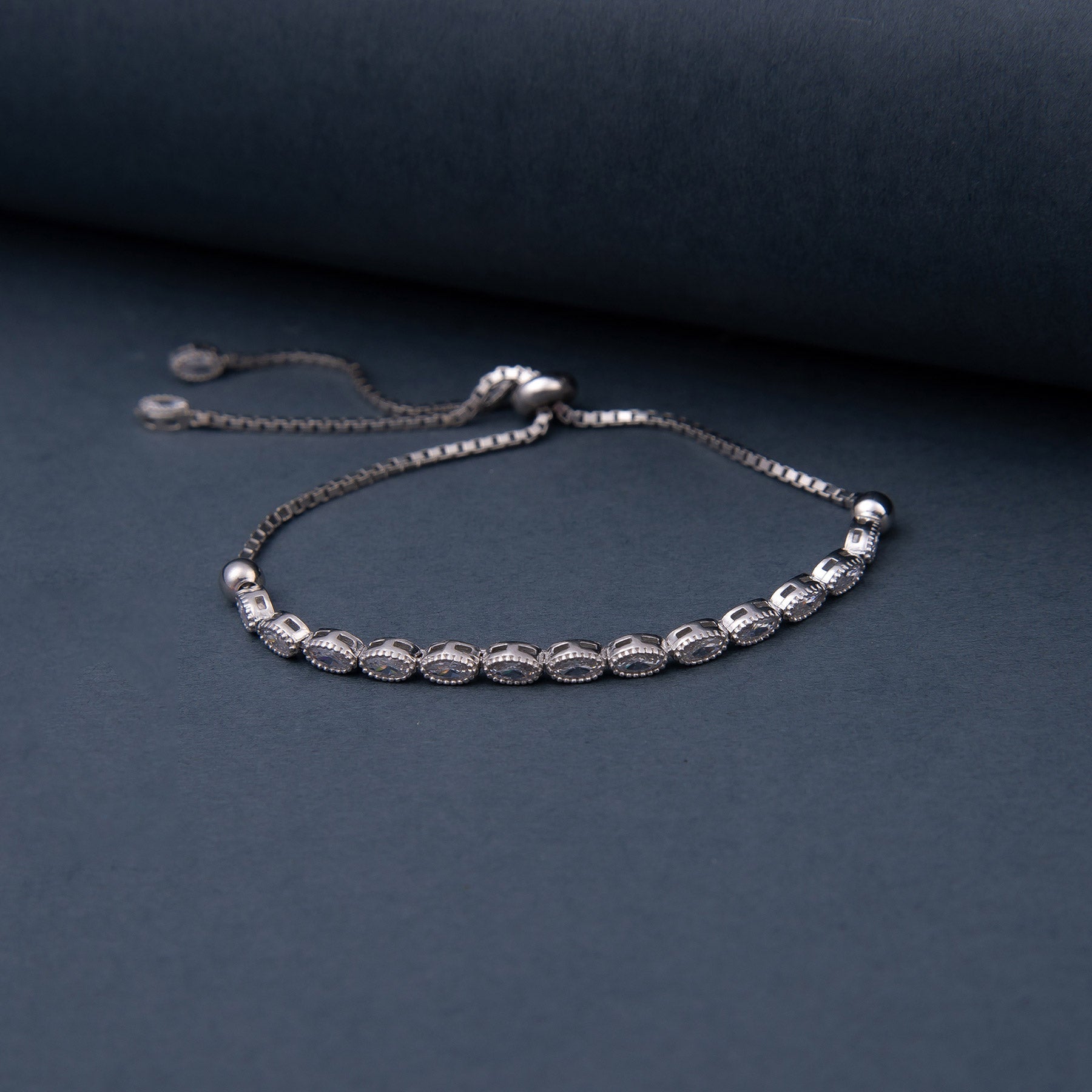 925 Sterling Silver Bracelet with Waterway Lift - EFENDINA PAZAR - Ve Tesbih - vealisveris - Z1575