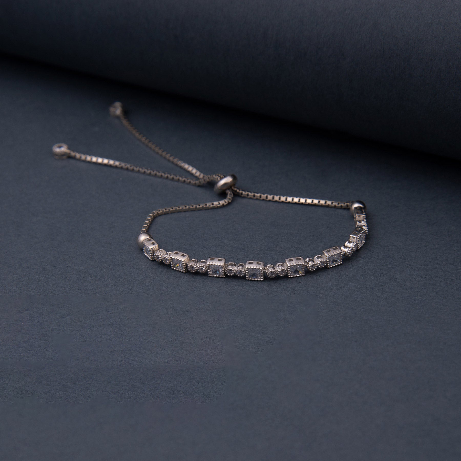 925 Sterling Silver Bracelet with Waterway Lift - EFENDINA PAZAR - Ve Tesbih - vealisveris - Z1596