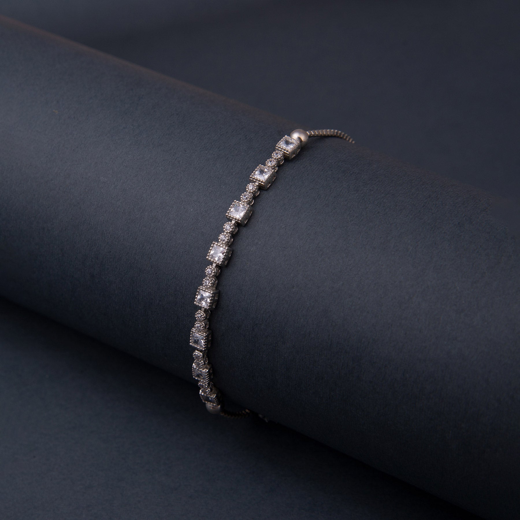 925 Sterling Silver Bracelet with Waterway Lift - EFENDINA PAZAR - Ve Tesbih - vealisveris - Z1596