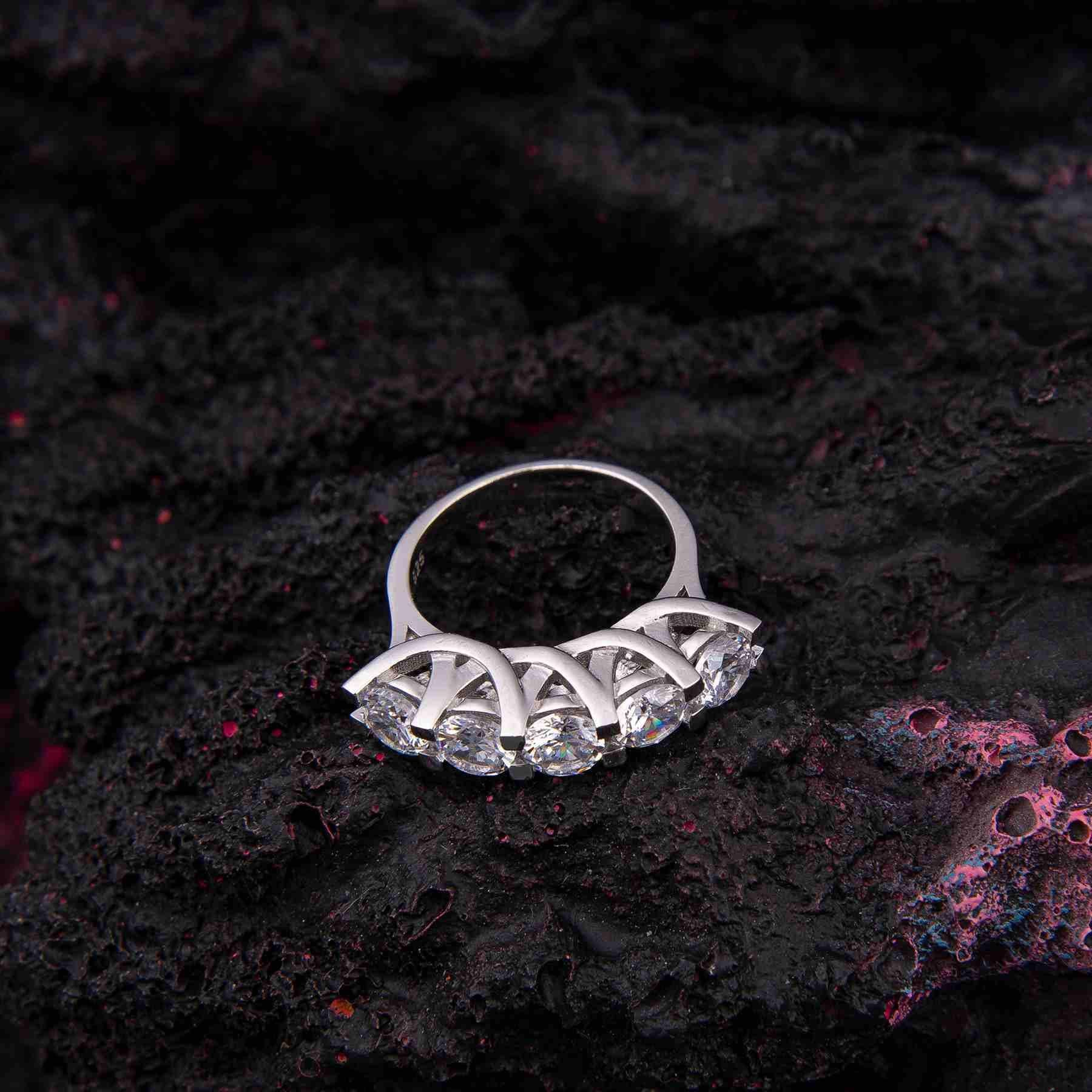 925 Sterling Silver Five Stone Ring with Zircon Stone - EFENDINA PAZAR - Ve Tesbih - 