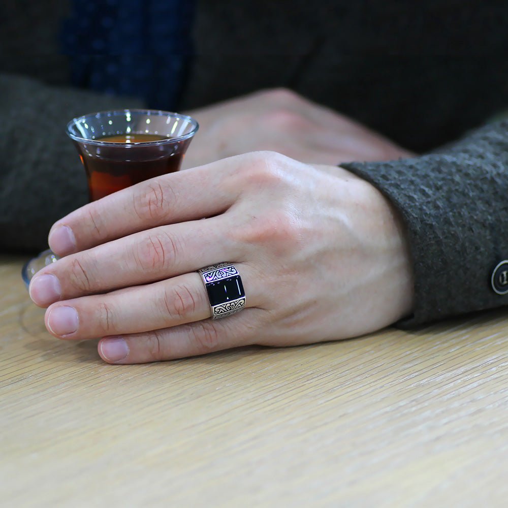 925 Sterling Silver Men's Ring with Black Onyx Stones and Pencil Work - EFENDINA PAZAR - Tesbihane - 102002383