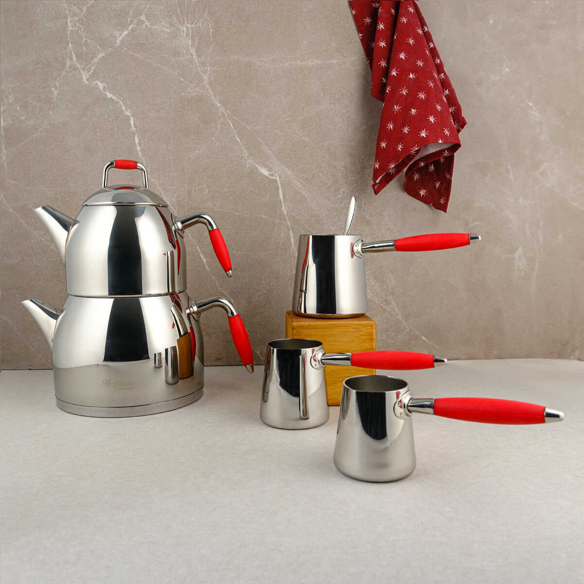 Aryıldız Family Teapot and Coffee Pot Set Red