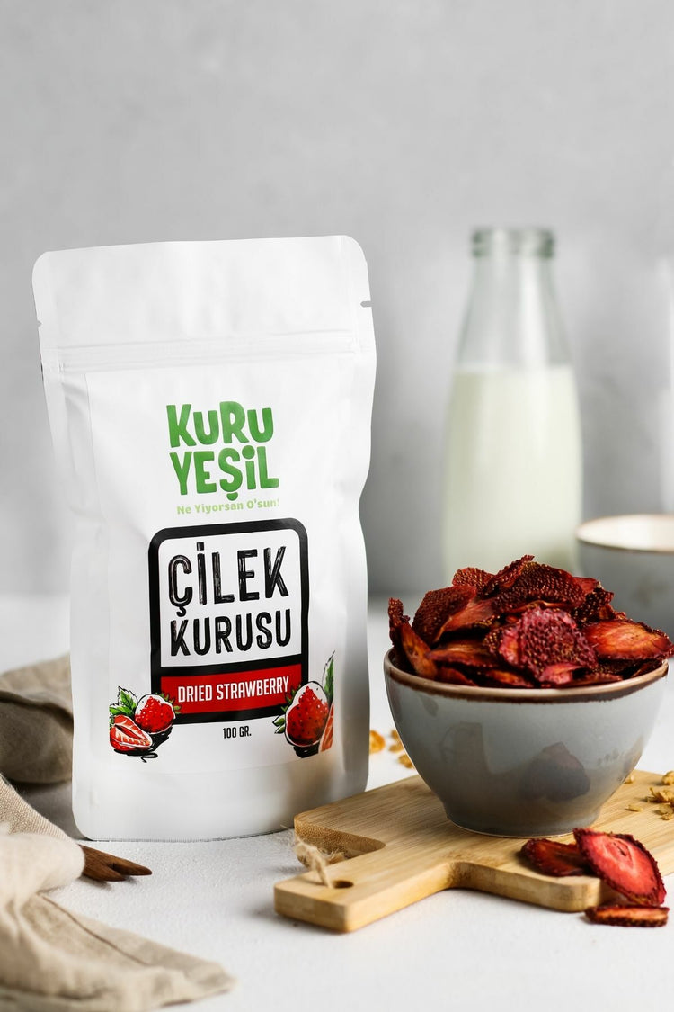 Kuru Yeşil Dried Peach 50 g and Dried Strawberry 100 g