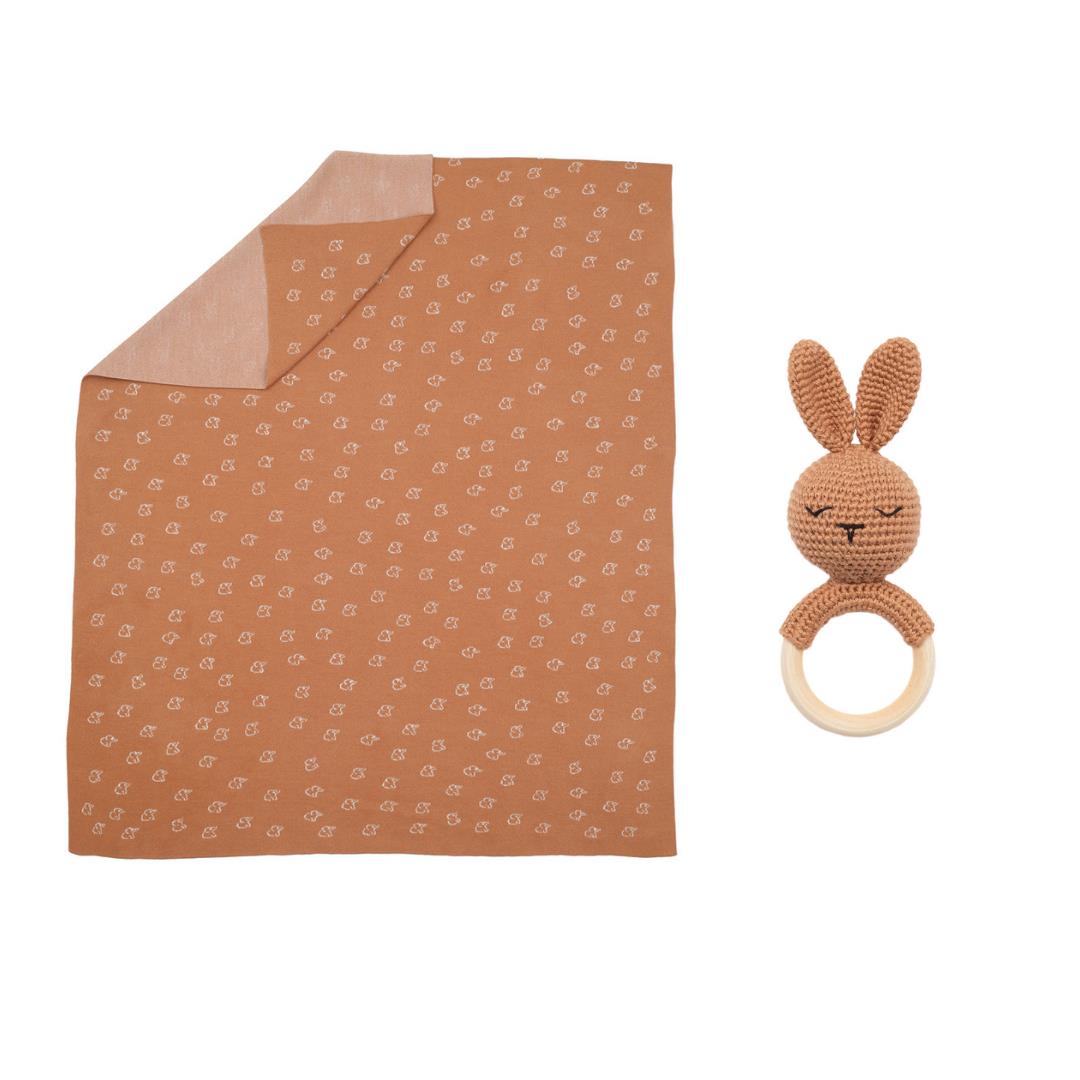 Patterned baby Blanket with Ring Rabbit toy Set 