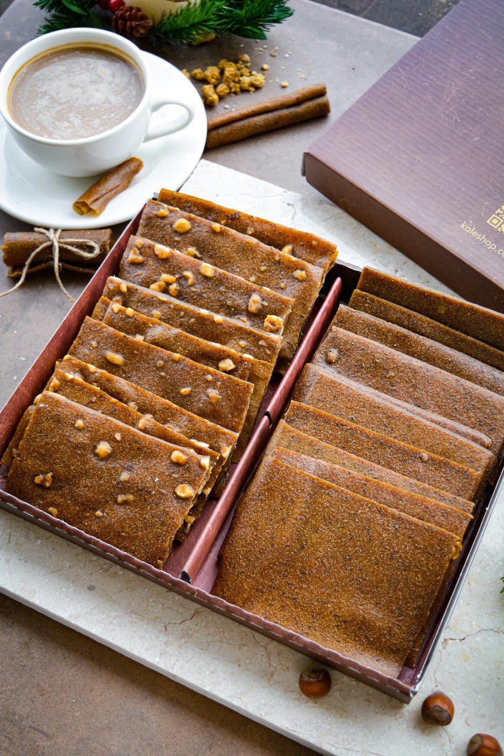 Gluten and Sugar - Free Hazelnut and Plain Apricot Paste - 1 kg - EFENDINA PAZAR - KALE - 