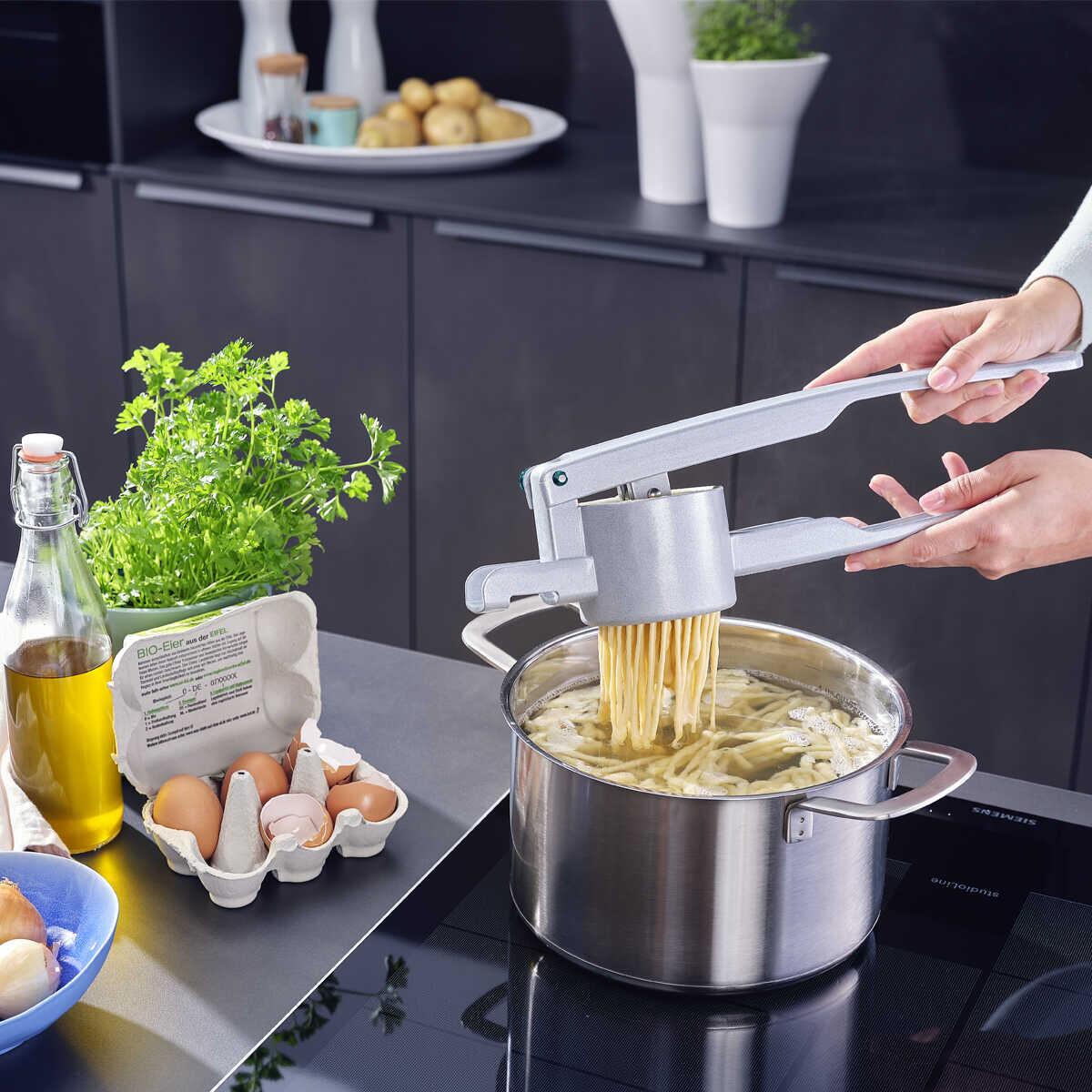 Leifheit Potato Masher - EFENDINA PAZAR - LEIFHEIT - 4006501032423