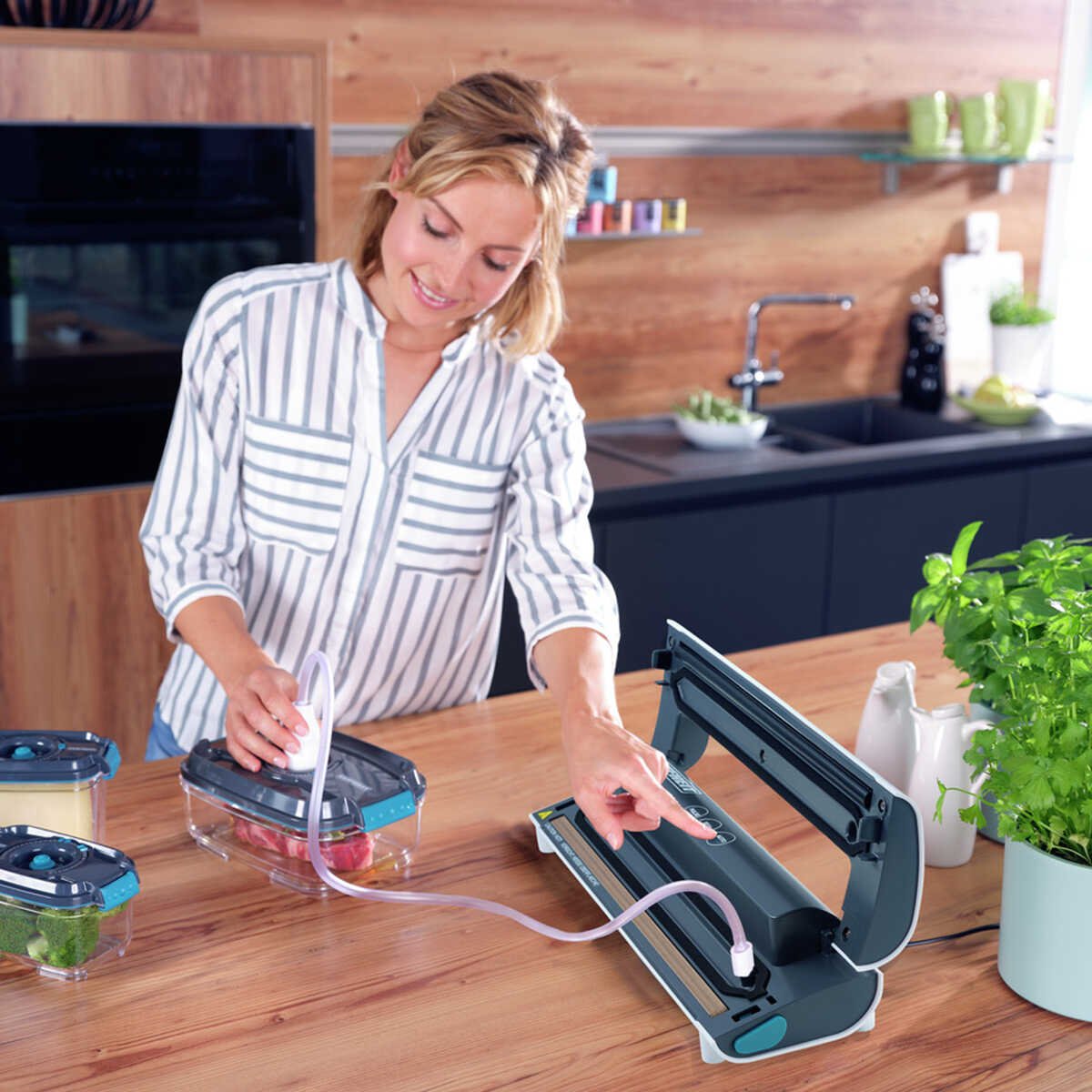 Leifheit Vacu Power 100 Vacuum Device - EFENDINA PAZAR - LEIFHEIT - 4006501032805