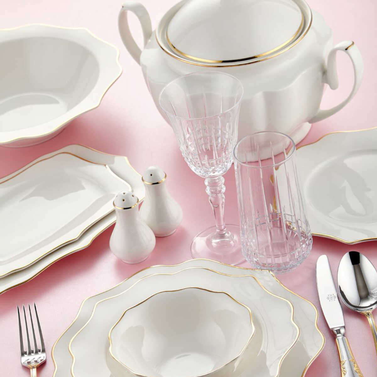 Royal London Diana Gold 60 Piece Dinner Set for 12 People