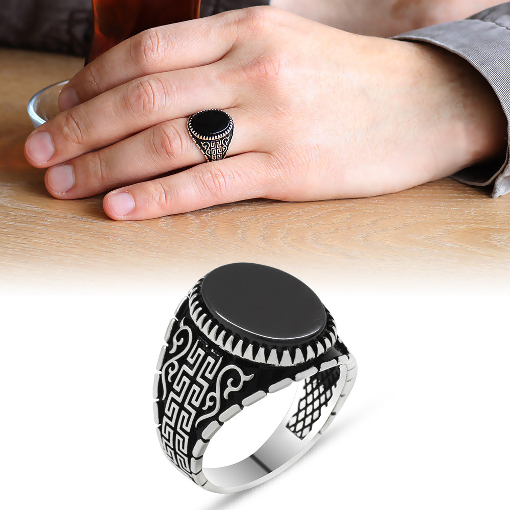 925 Sterling Silver Labyrinth Oval Black Onyx Stone Men's Ring