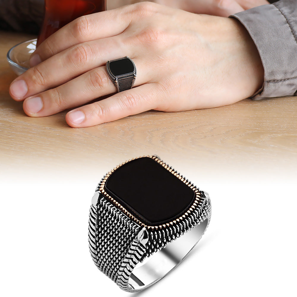925 Sterling Silver Men's Ring with Embroidered Black Onyx Stone