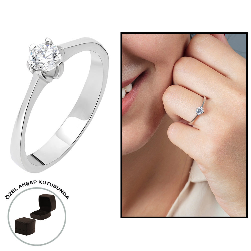 Starlight Diamond Diamond Mounted Oval Design 925 Sterling Silver Women&#39;s Solitaire Ring