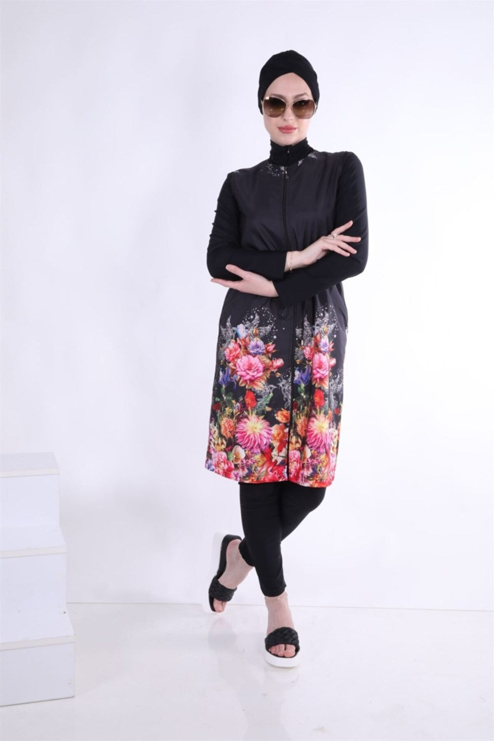 3-Piece Hijab Swimsuit Set Floral Patterned Parachute Fabric - Black