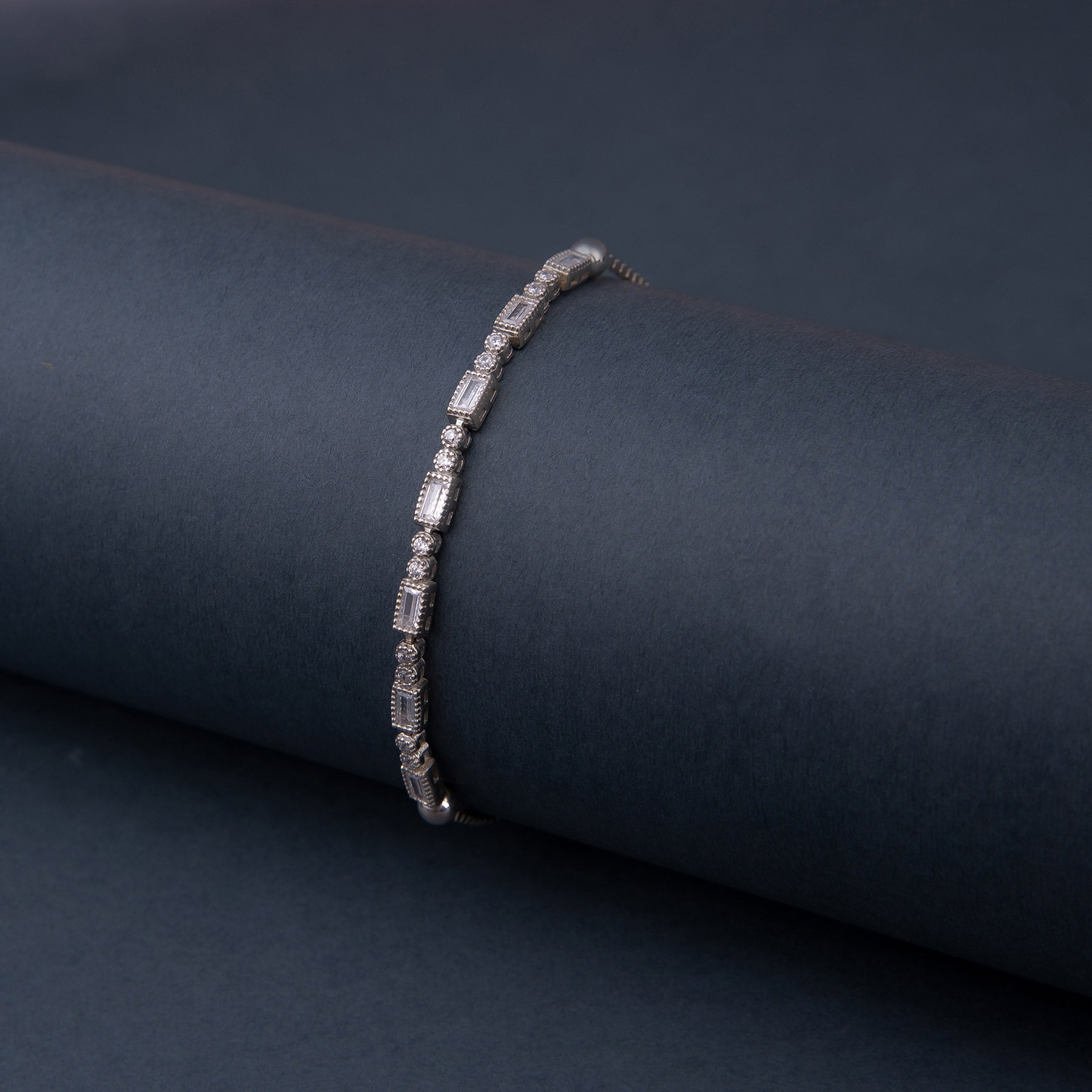 925 Sterling Silver Bracelet with Waterway Lift 1