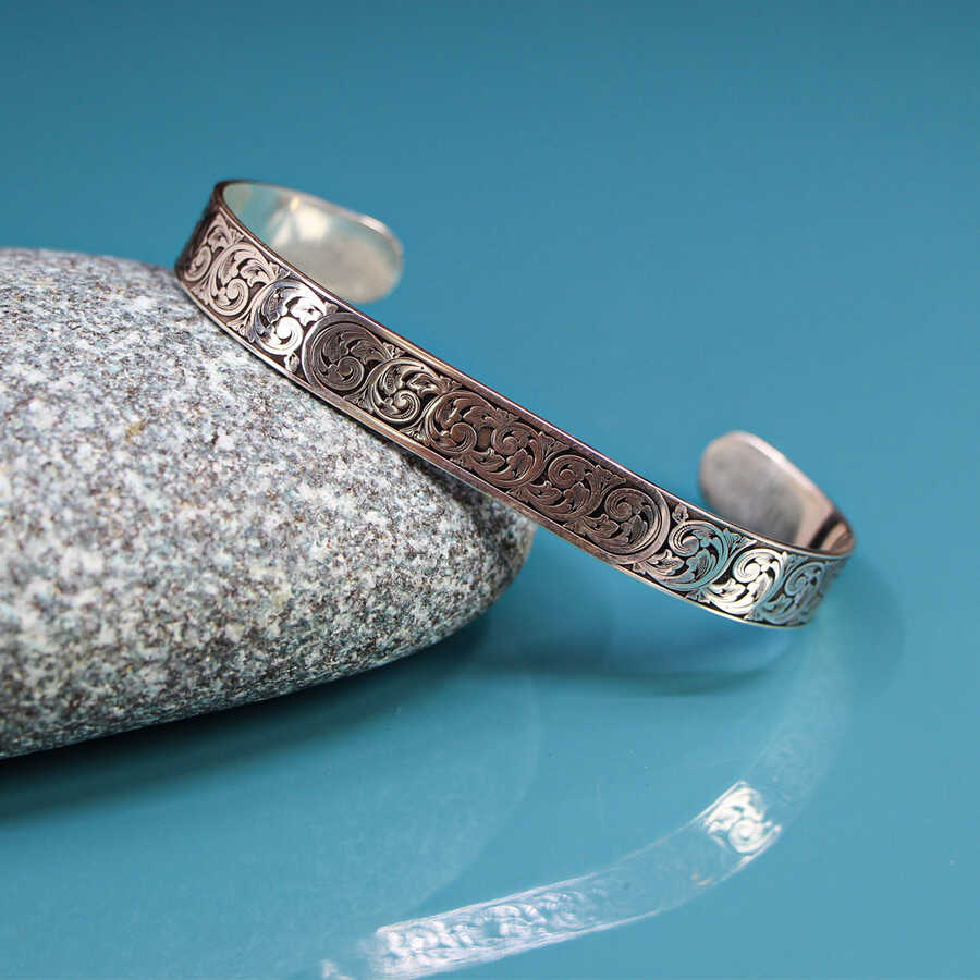 Ve Tesbih Silver Cuff Bracelet with Engraving Pattern 1