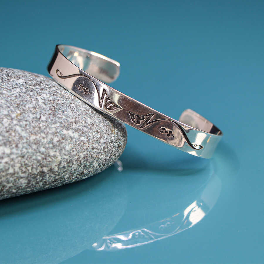 Ve Tesbih Silver Cuff Bracelet with No Embroidery and Calligraphy 1