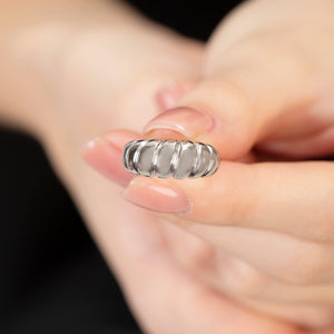 Elegant Silver Women's Ring